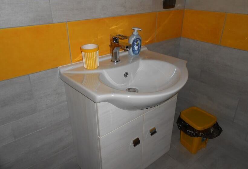 مبيت وإفطار Alma Salento