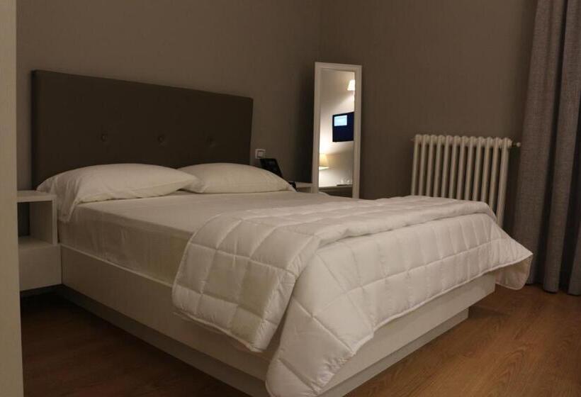 مبيت وإفطار Boutique Hotel Palazzo Corso Umberto