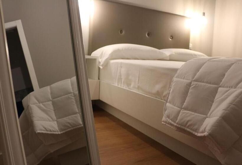 مبيت وإفطار Boutique Hotel Palazzo Corso Umberto