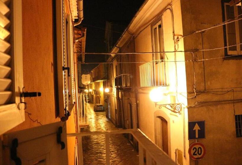 مبيت وإفطار Boutique Hotel Palazzo Corso Umberto