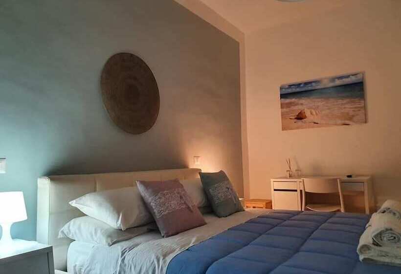 تختخواب و صبحانه G Home Gallipoli Rooms And Suite