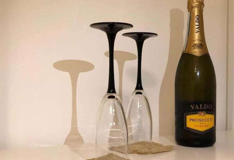 تختخواب و صبحانه G Home Gallipoli Rooms And Suite