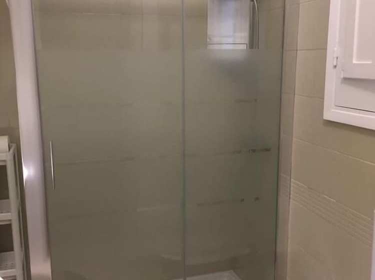 تختخواب و صبحانه G Home Gallipoli Rooms And Suite