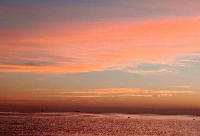 تختخواب و صبحانه Palese Profumo Di Mare