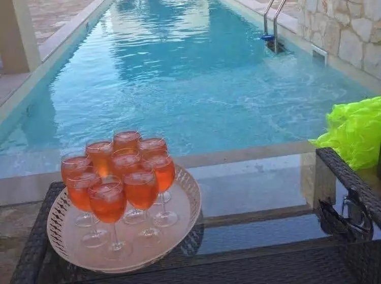 Aamiaismajoitus (B&B) Villa Angiolina, Molise