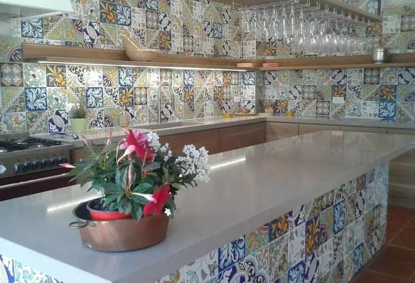 Aamiaismajoitus (B&B) Villa Angiolina, Molise