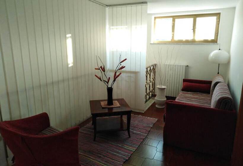 膳宿费 La Casa Del Lago Pergusa Lake Home