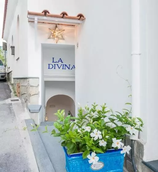 Aamiaismajoitus (B&B) La Divina Amalfi Coast