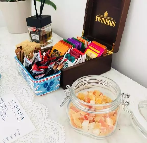 Aamiaismajoitus (B&B) La Divina Amalfi Coast