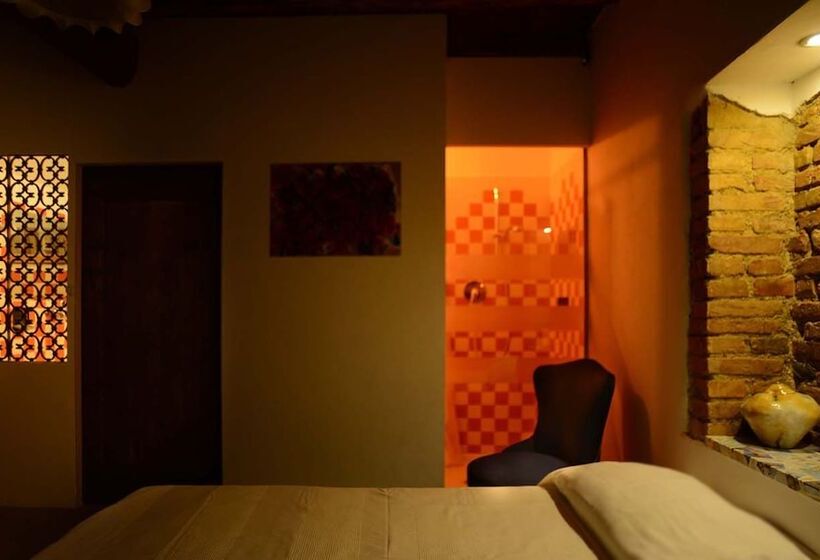 Mi Casa Tu Casa Bed & Breakfast