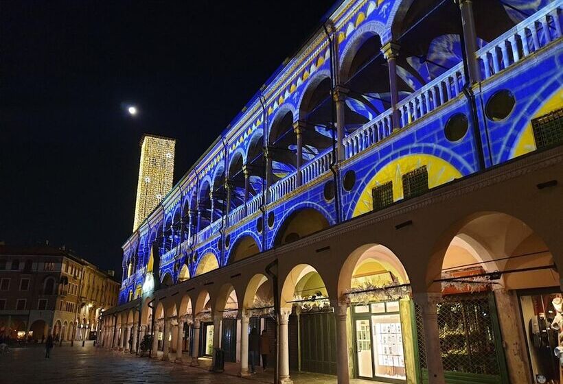 پانسیون Officine Cavour Apartments