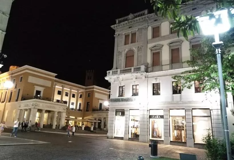 پانسیون Officine Cavour Apartments