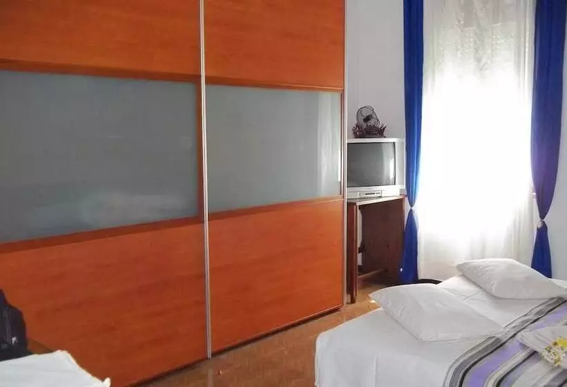 B&b Alice Apartment