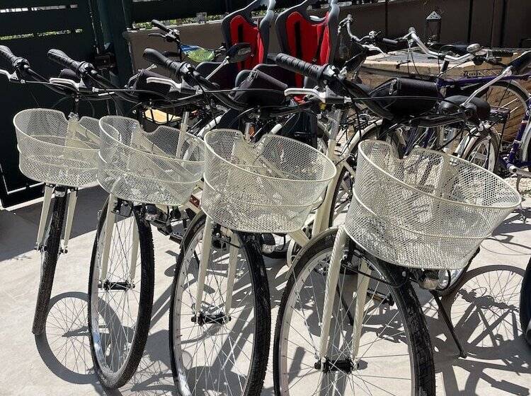 تختخواب و صبحانه Marini Bed&breakfast