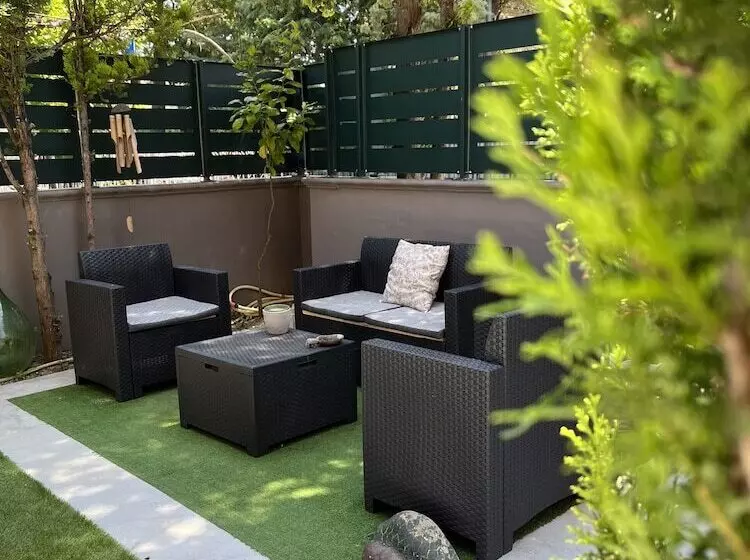 تختخواب و صبحانه Marini Bed&breakfast