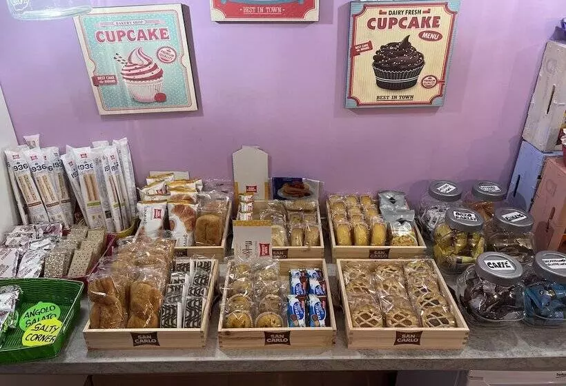 تختخواب و صبحانه Marini Bed&breakfast