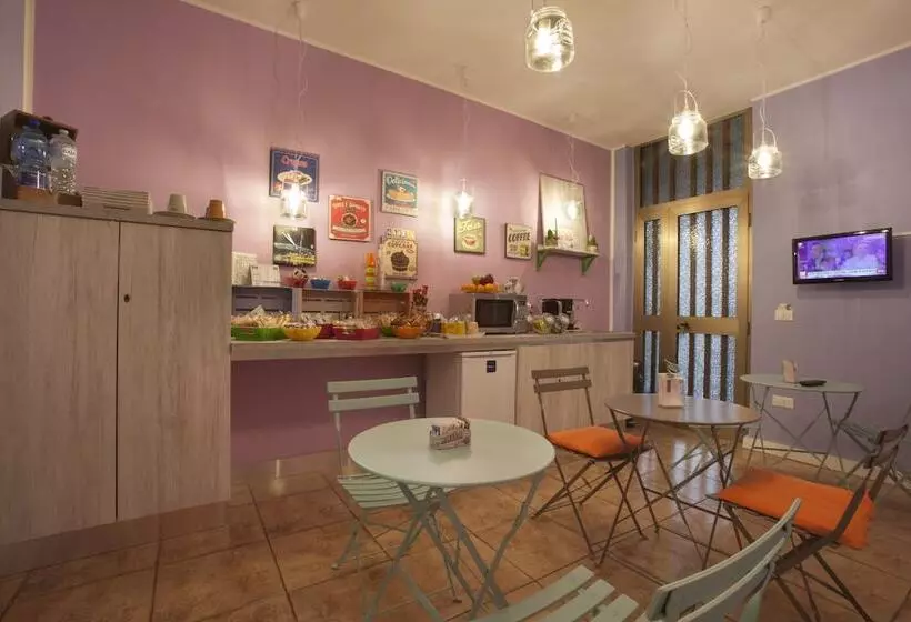 تختخواب و صبحانه Marini Bed&breakfast