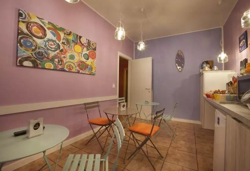 تختخواب و صبحانه Marini Bed&breakfast