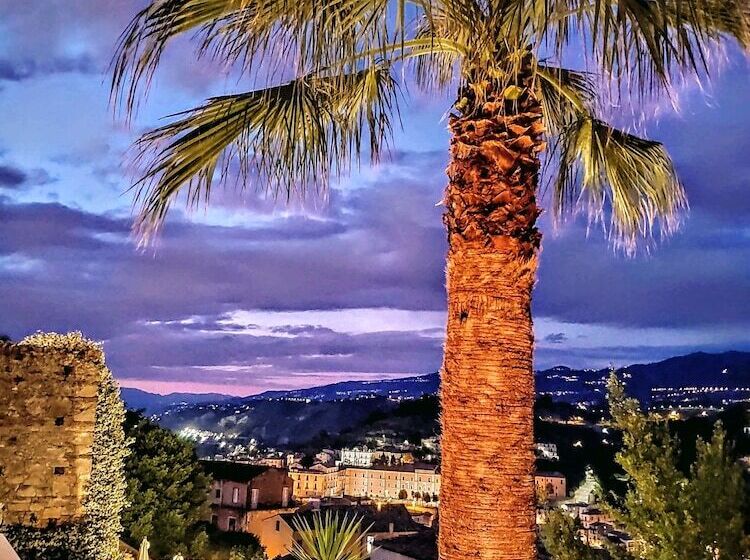 تختخواب و صبحانه Villa Dei Marchi