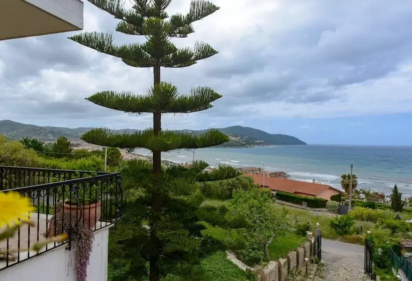 تختخواب و صبحانه Vistamare Maison