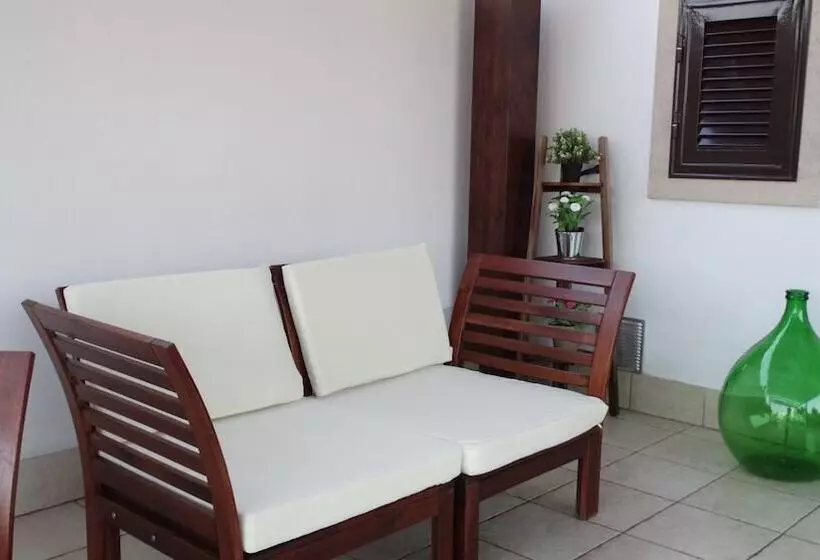 Chibia B&b