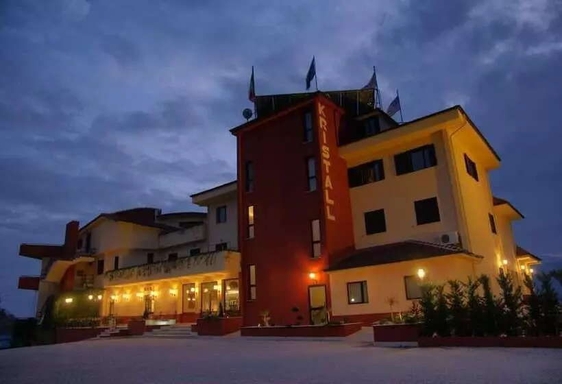 Hotelli Kristall Palace