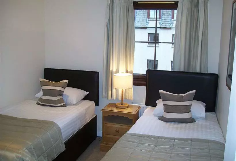 Fountain Court Grove Apartments