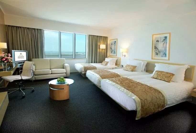 فندق Regal Airport