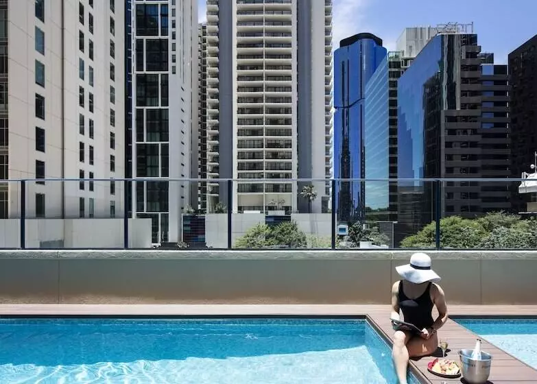 Отель The Sebel Brisbane