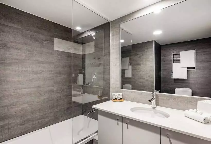 Отель The Sebel Brisbane