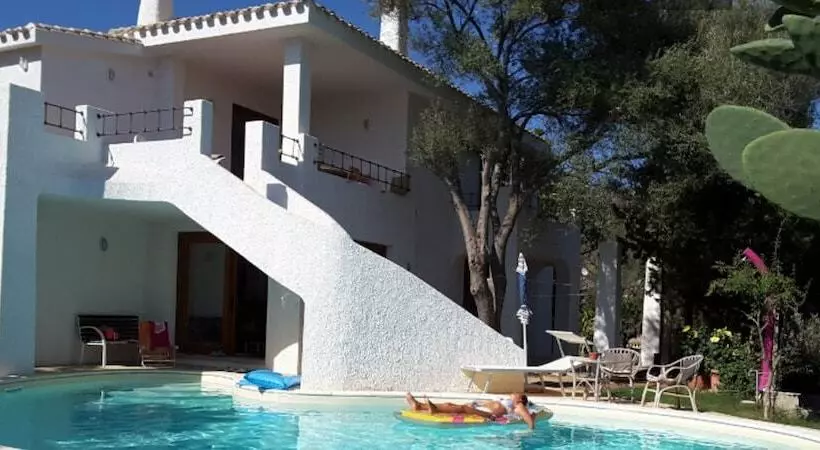 تختخواب و صبحانه Chambre D Hôtes Les Oliviers