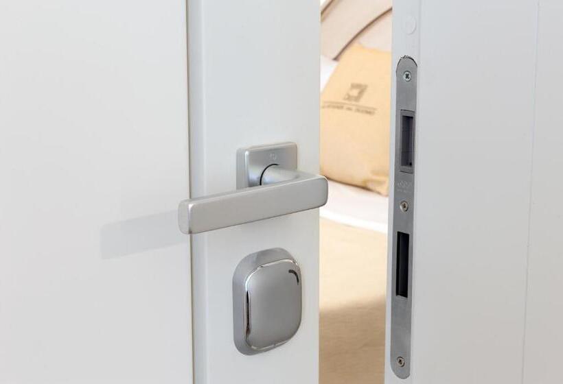 تختخواب و صبحانه Le Stanze Del Duomo