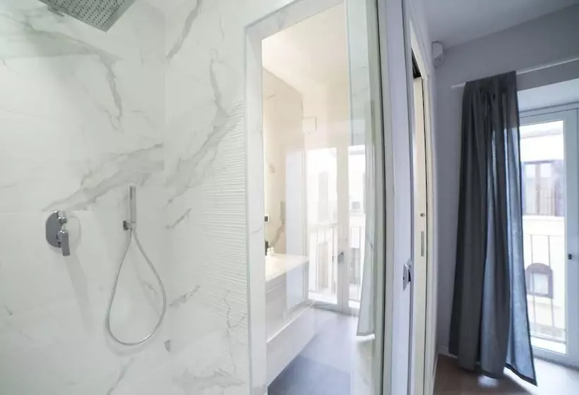 تختخواب و صبحانه Suite Dreams