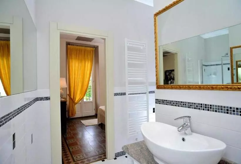 Hostelli Trattoria Laghee Con Alloggio