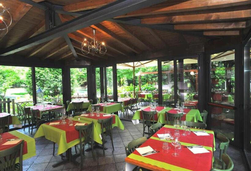 Hostel Trattoria Laghee Con Alloggio