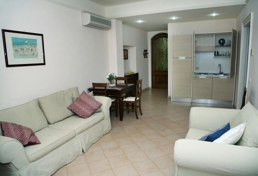 مسافرخانه Palazzetto Florio