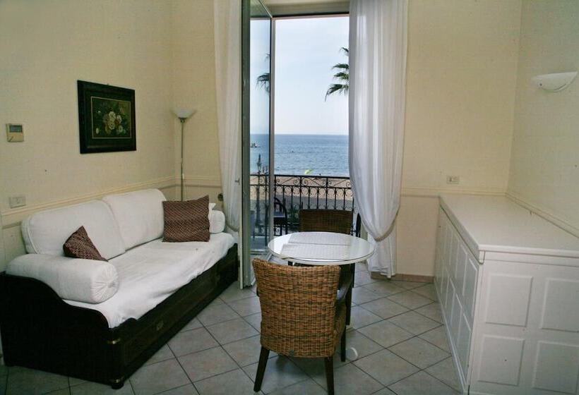 مسافرخانه Palazzetto Florio