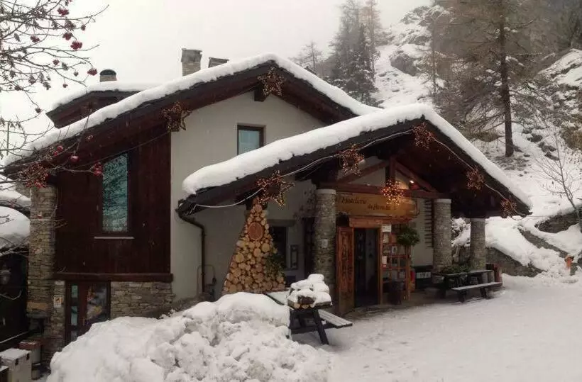 Hotelli à L Hostellerie Du Paradis