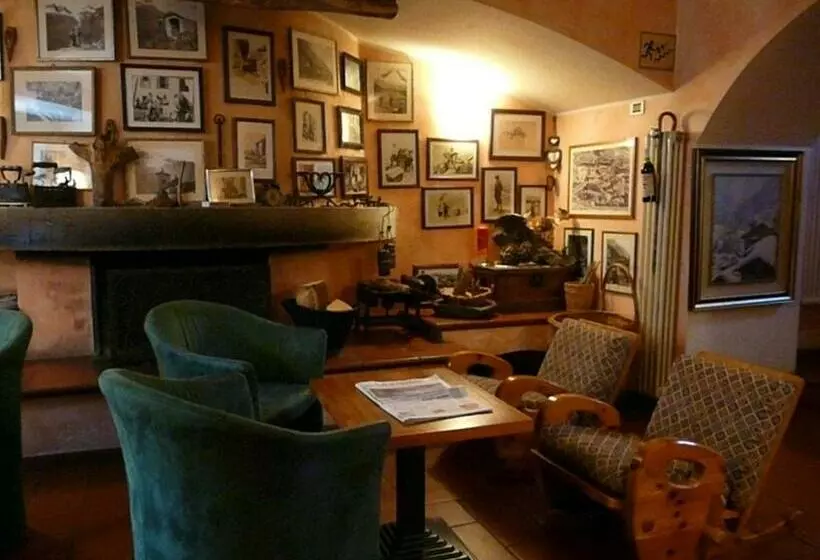 Hotelli à L Hostellerie Du Paradis