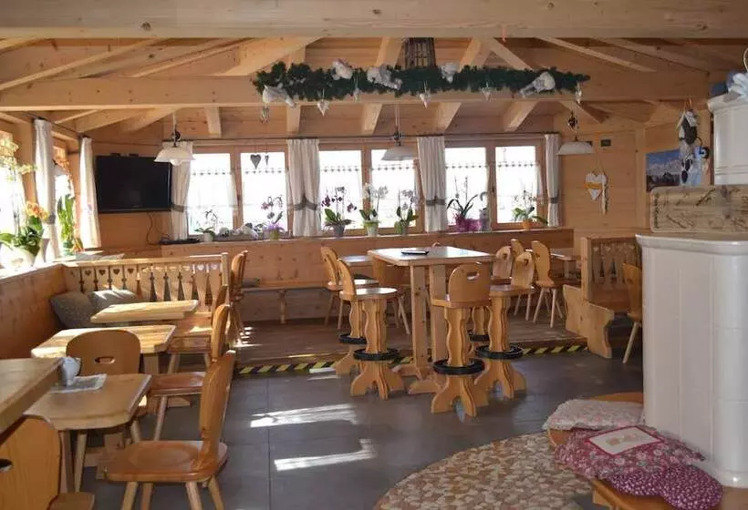 هتل Albergo Aurora