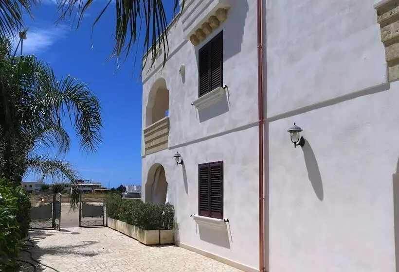 Residence Giglio Torre Pali