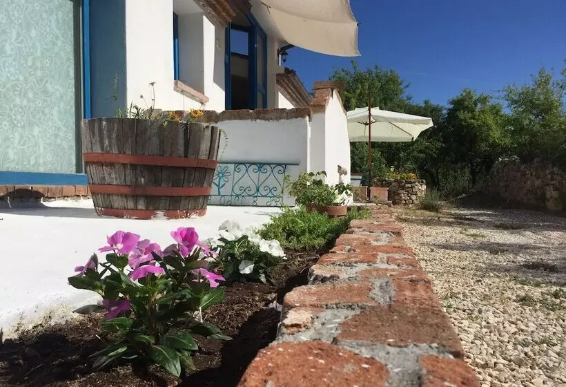 Aamiaismajoitus (B&B) Villa Sos Pisches