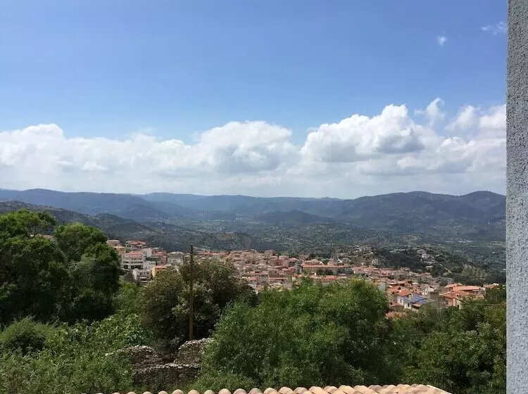 Aamiaismajoitus (B&B) Villa Sos Pisches
