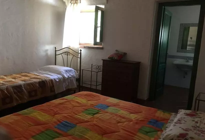 Aamiaismajoitus (B&B) Villa Sos Pisches