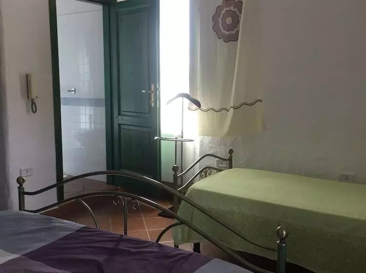 Aamiaismajoitus (B&B) Villa Sos Pisches