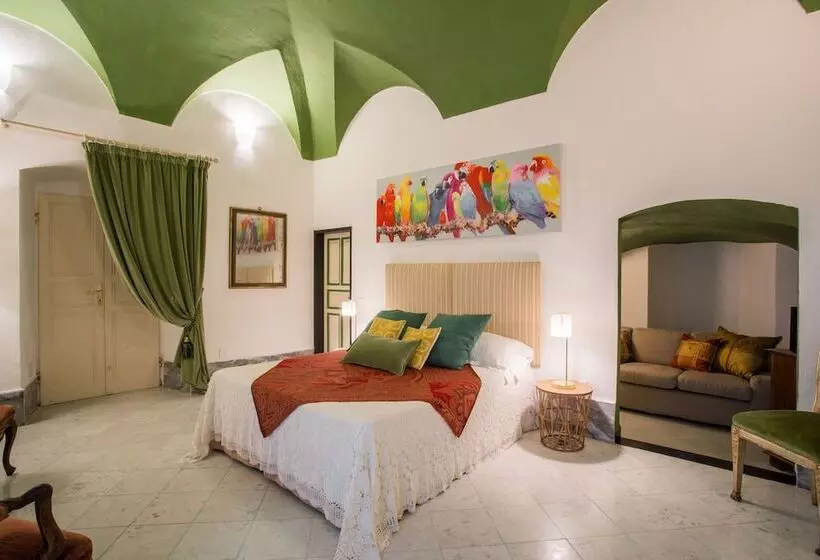 مسافرخانه Villa Shelley Boutique