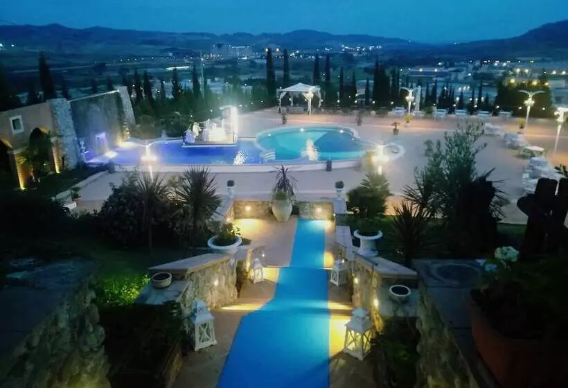田舎風ホテル Agriturismo Borgo Santa Rosa