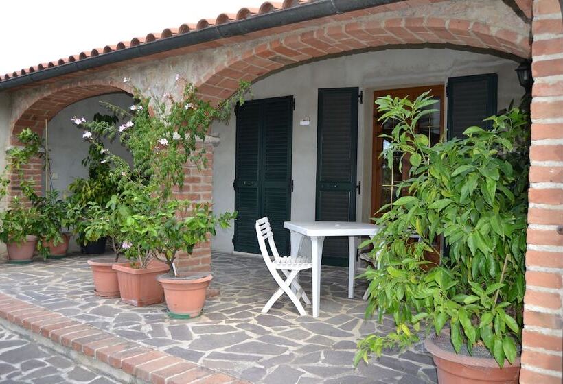 בית מלון כפרי Agriturismo Marruchetone Vecchio