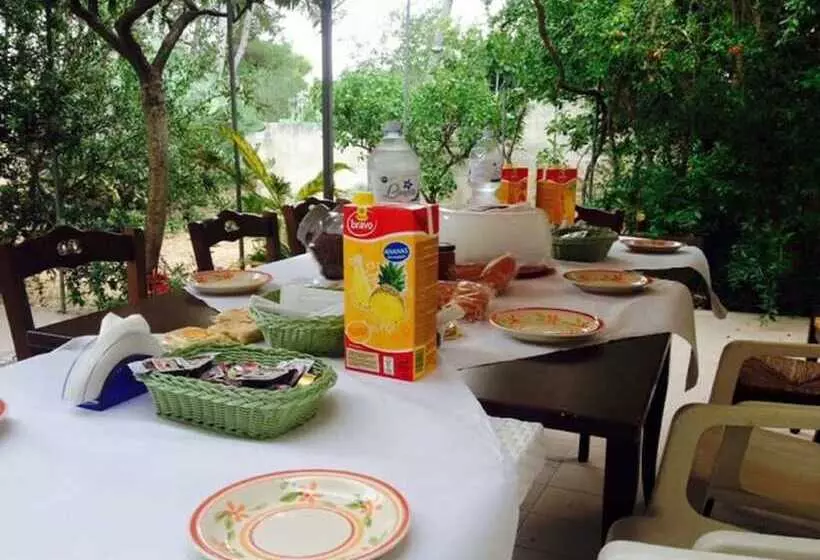 Aamiaismajoitus (B&B) Villa Dei Pini