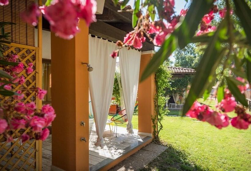 酒店 Tiliguerta Glamping & Camping Village